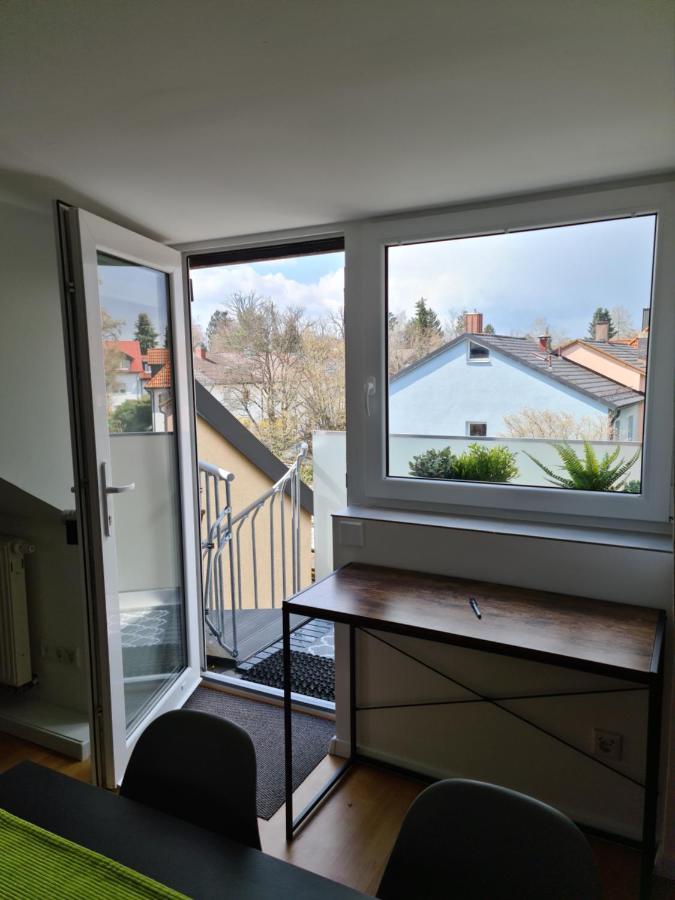 Apartment Rooftop Solln - 20min Oktoberfest/zentrum *
