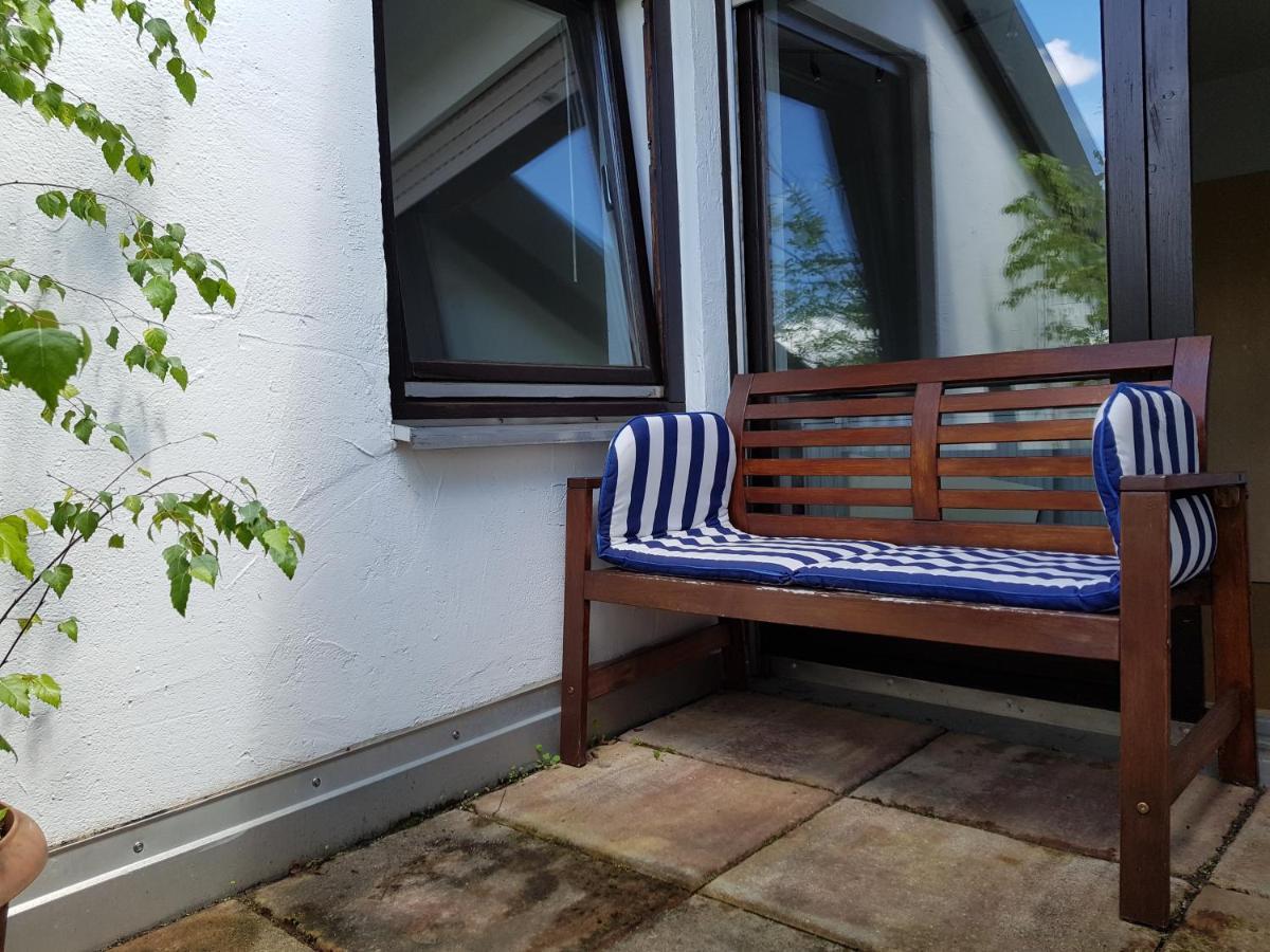 Homestay Ruhiges Doppelzimmer In Privatwohnung An Der U-bahn, Geteiltes Bad, Eigenes Wc
