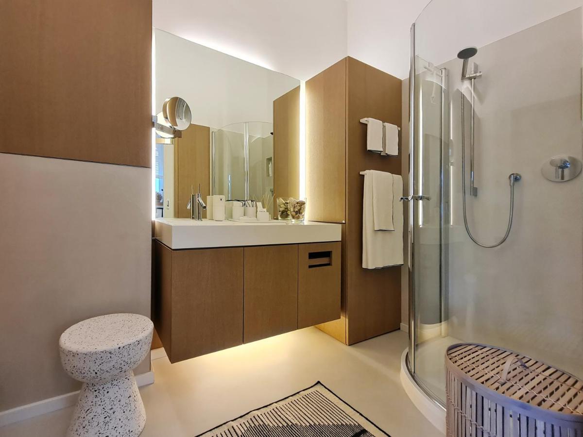 Luxury Omuntu *