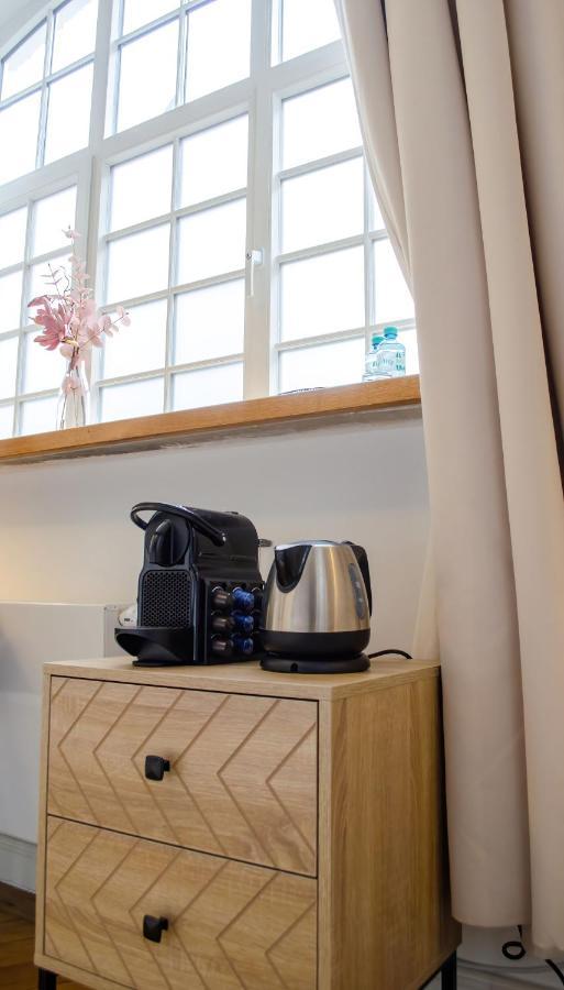 Homely 4 - Chic Self-check-in For Short München