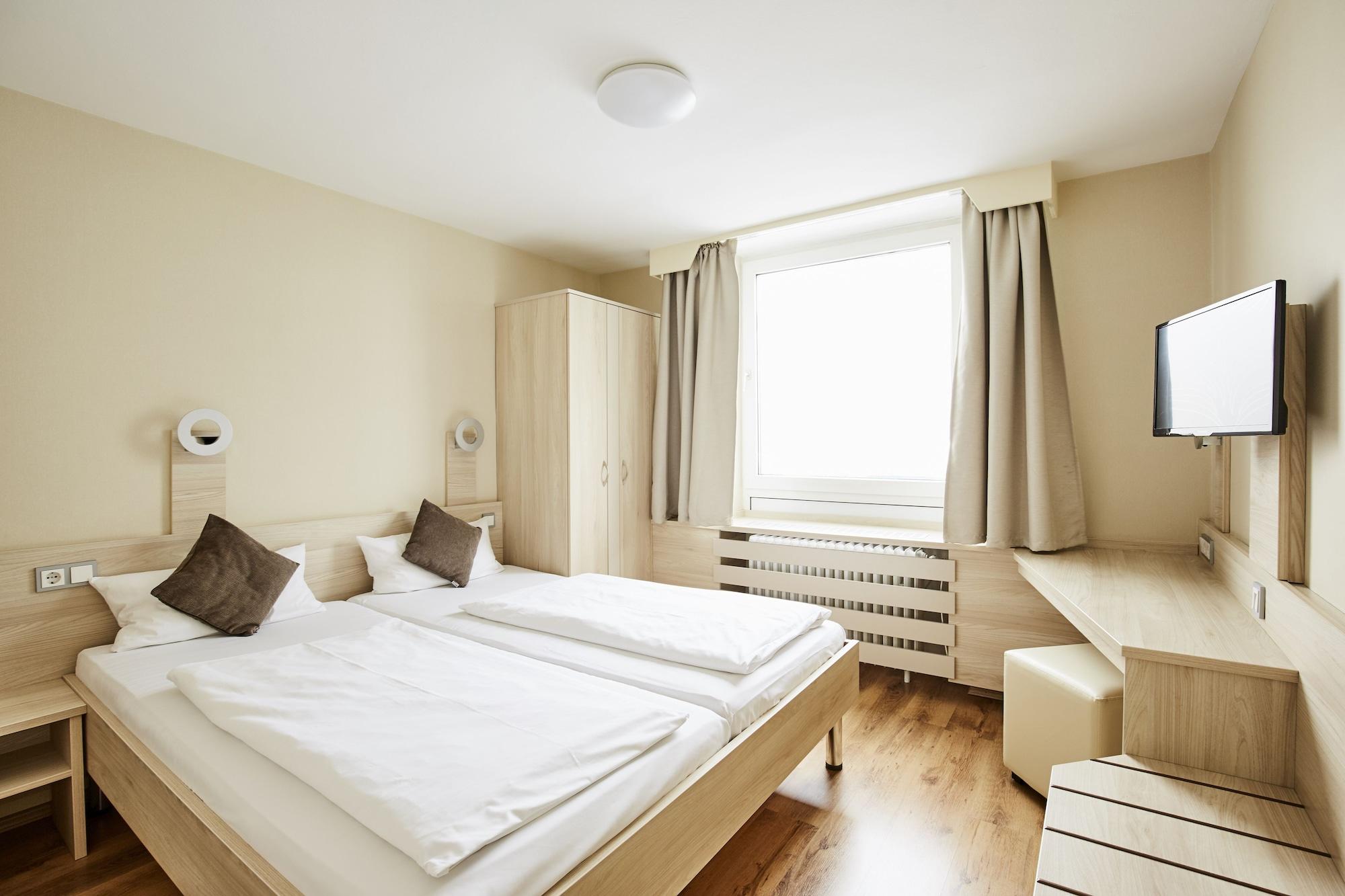 Imperial Hotel 3*
