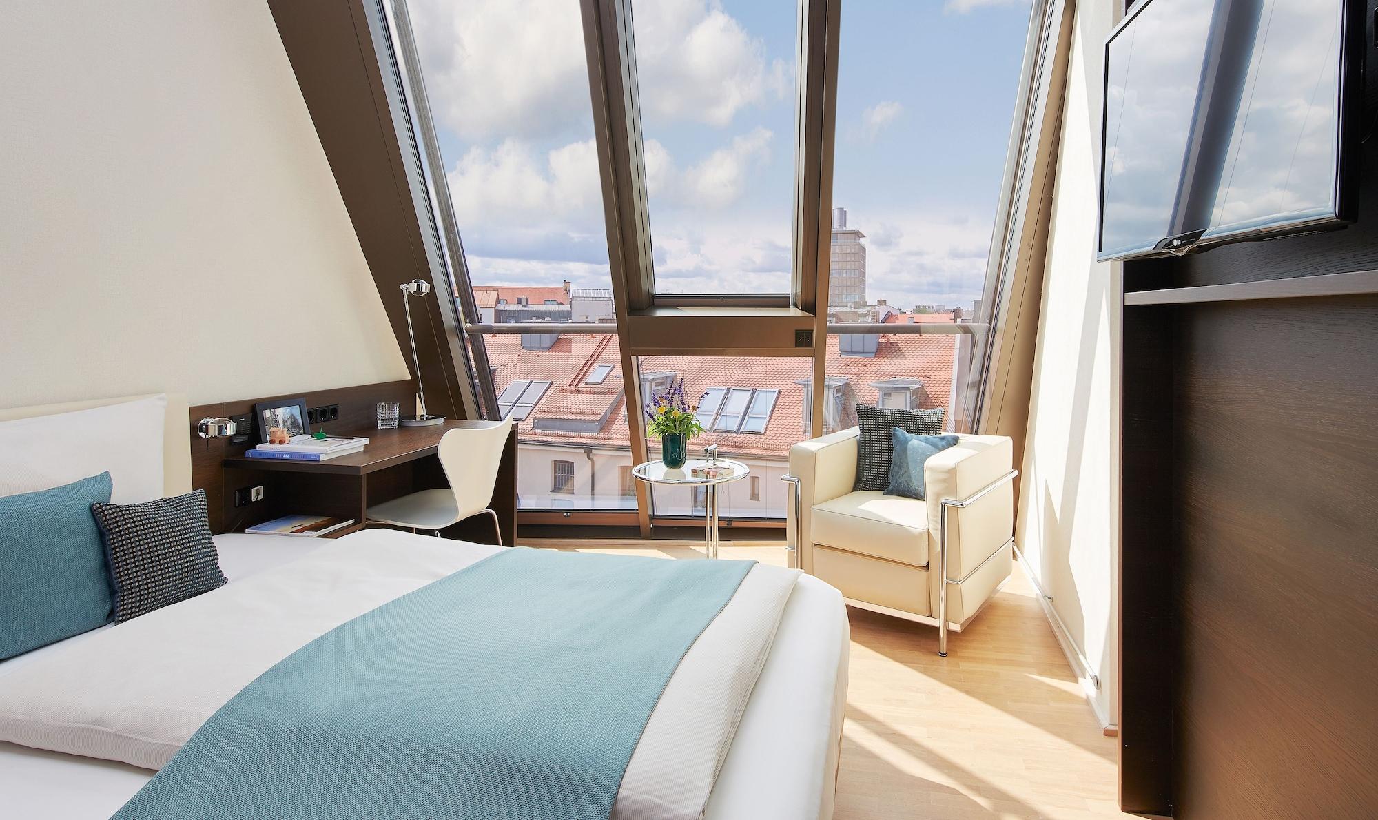 Hotel Living Viktualienmarkt 4*