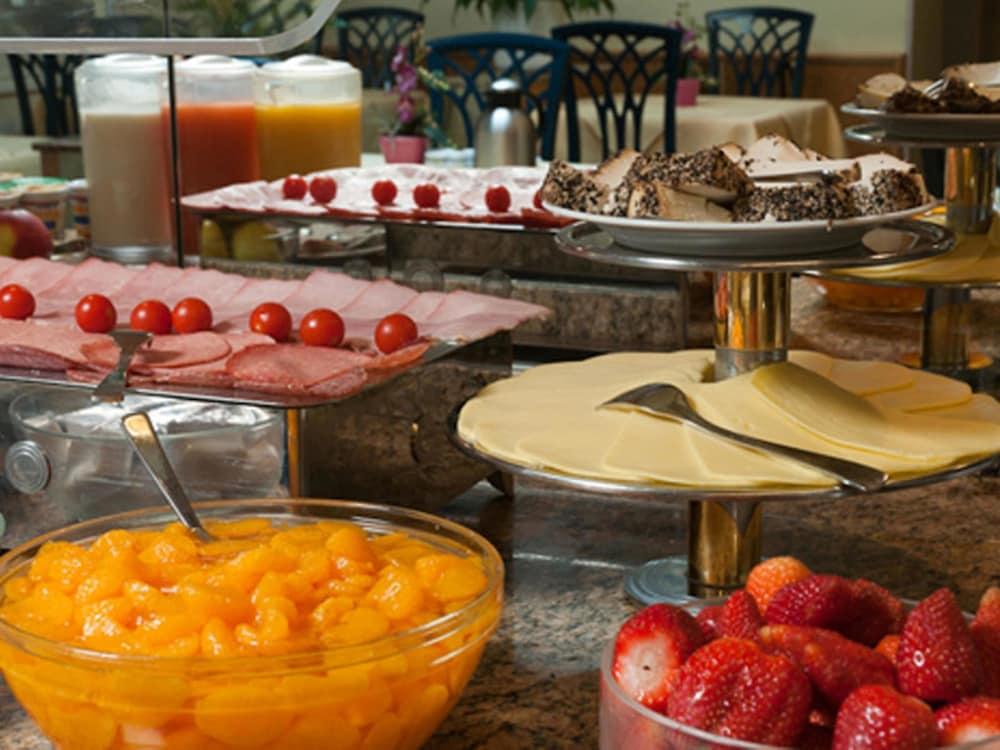 St Paul Hotel 3*