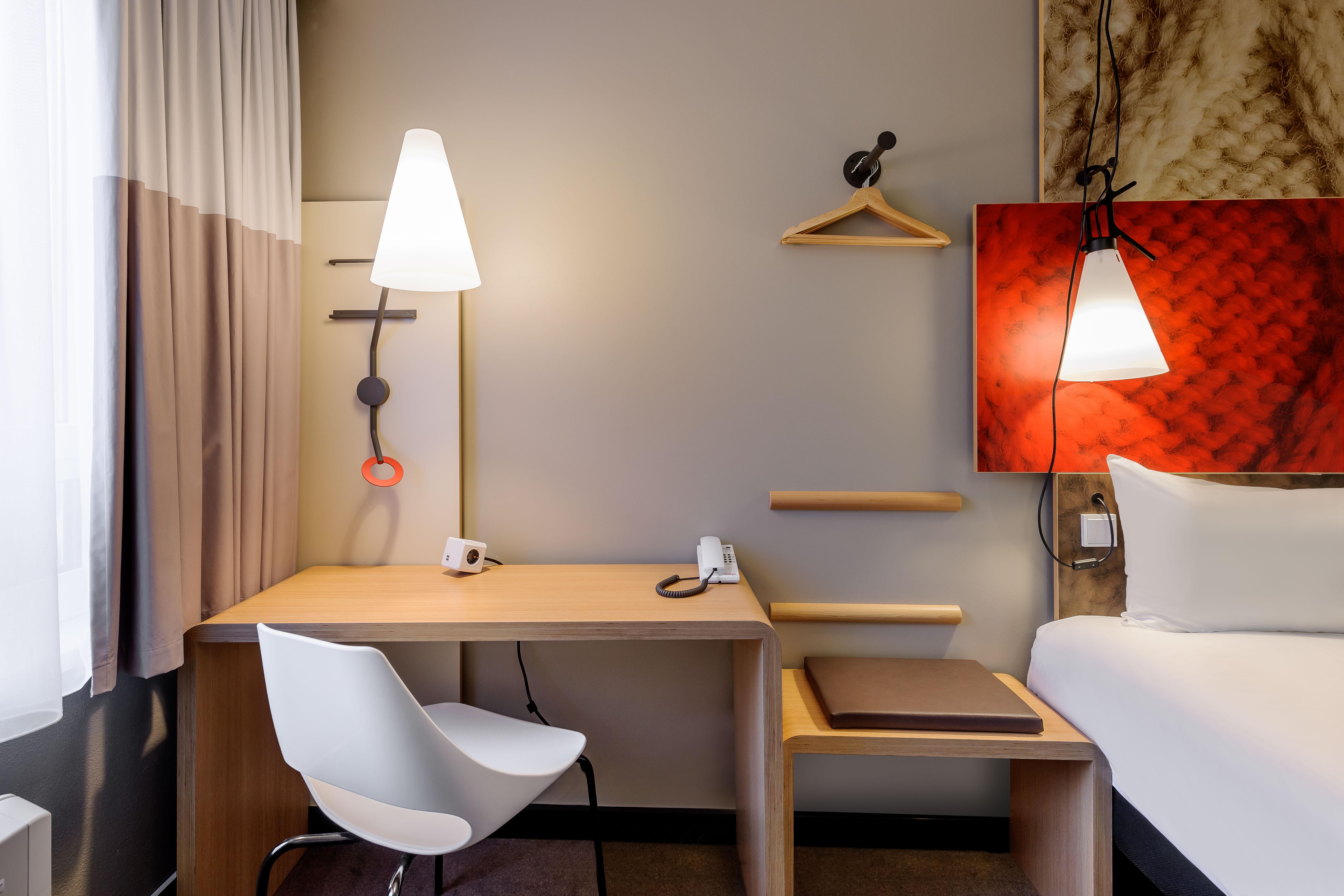 Ibis 3*