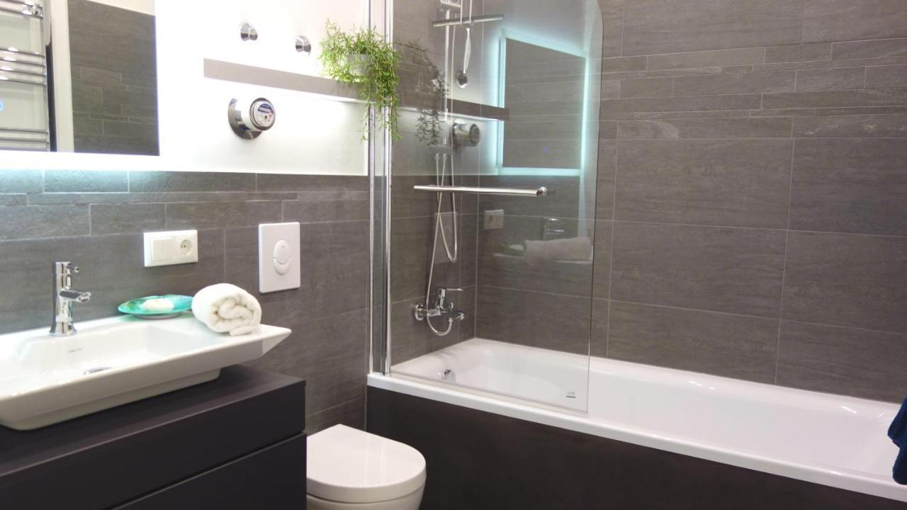 P1 Studio Apartment