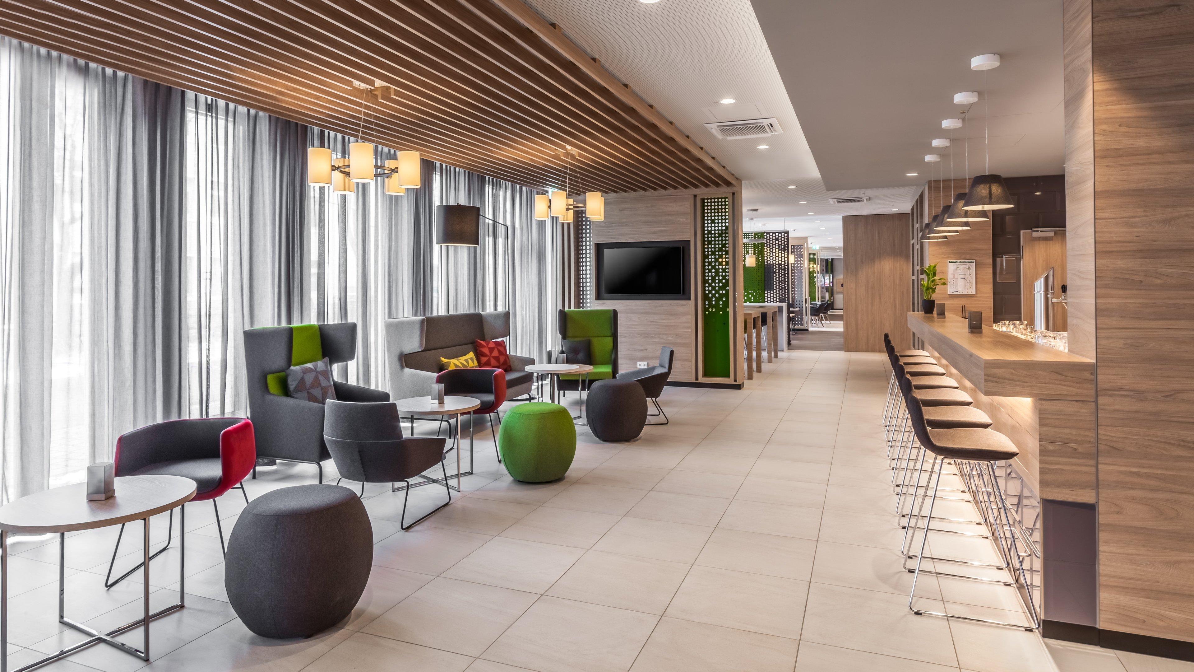 Hotel Express : - Ost