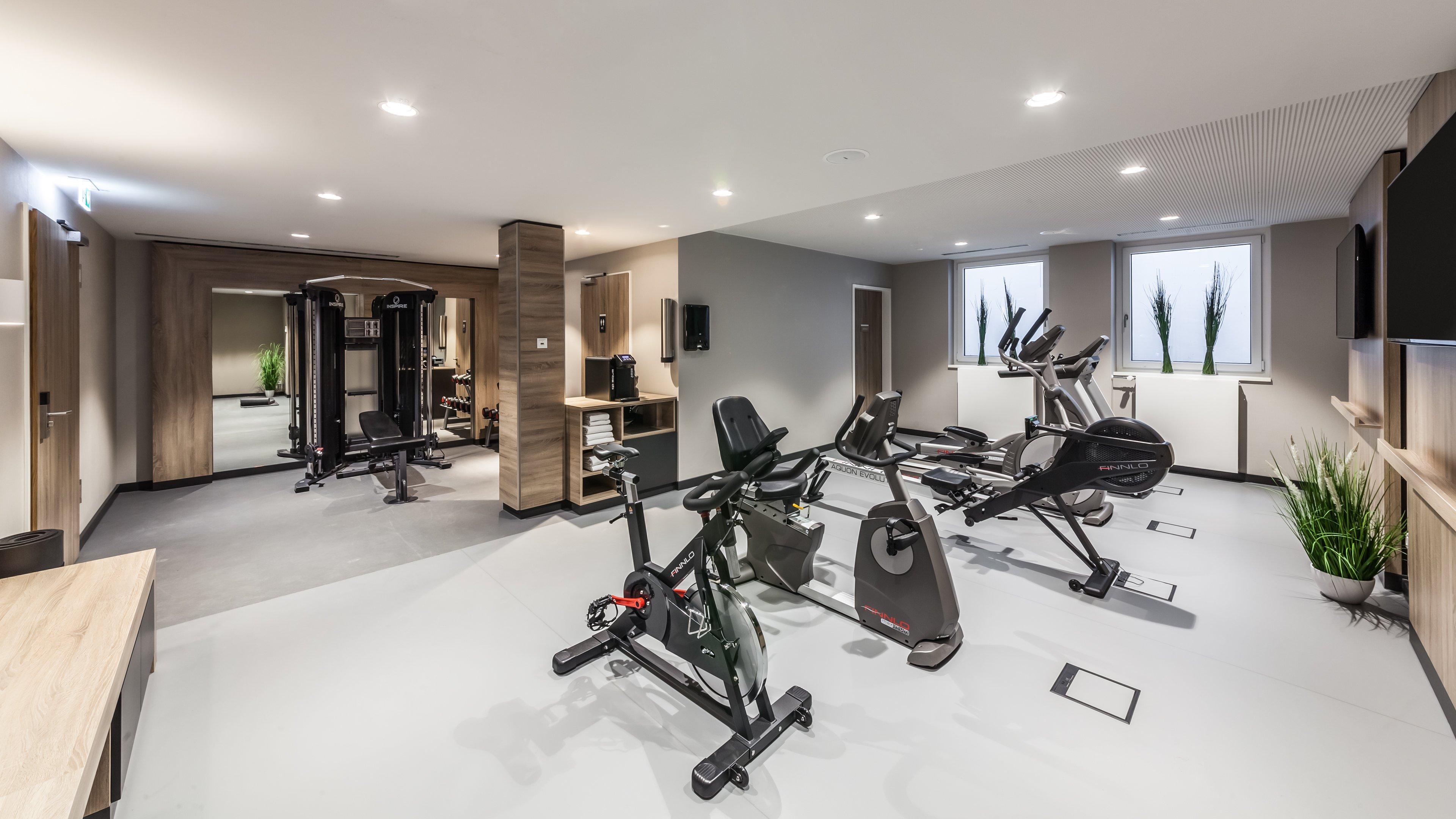- East, An Ihg Munich