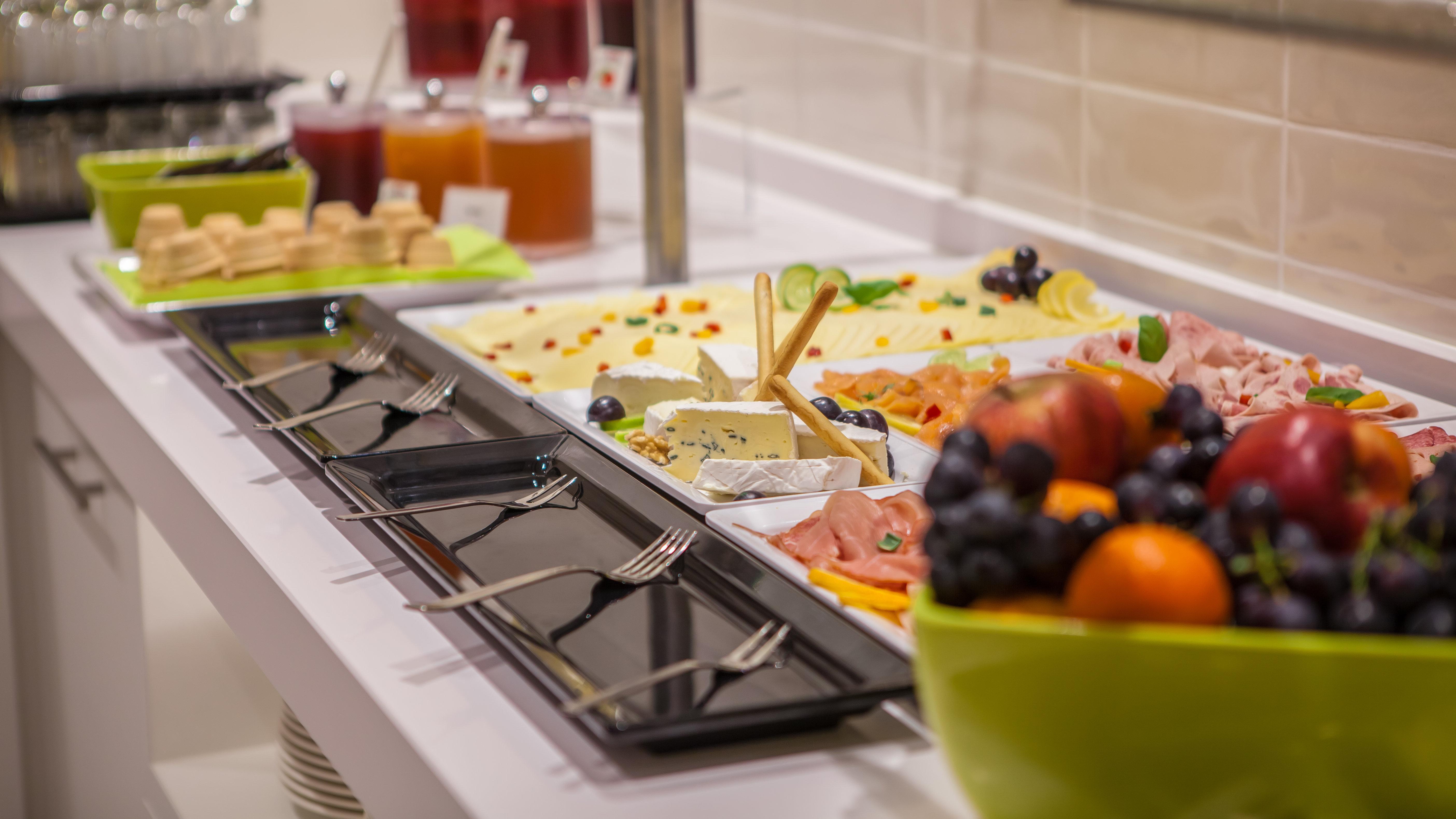 - East, An Ihg Munich