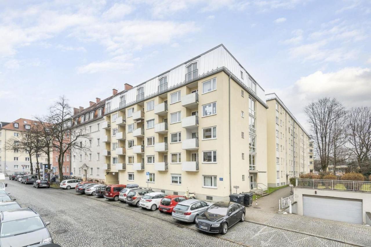 Apartment 70m² Frisch Kernsanierte In Lage *