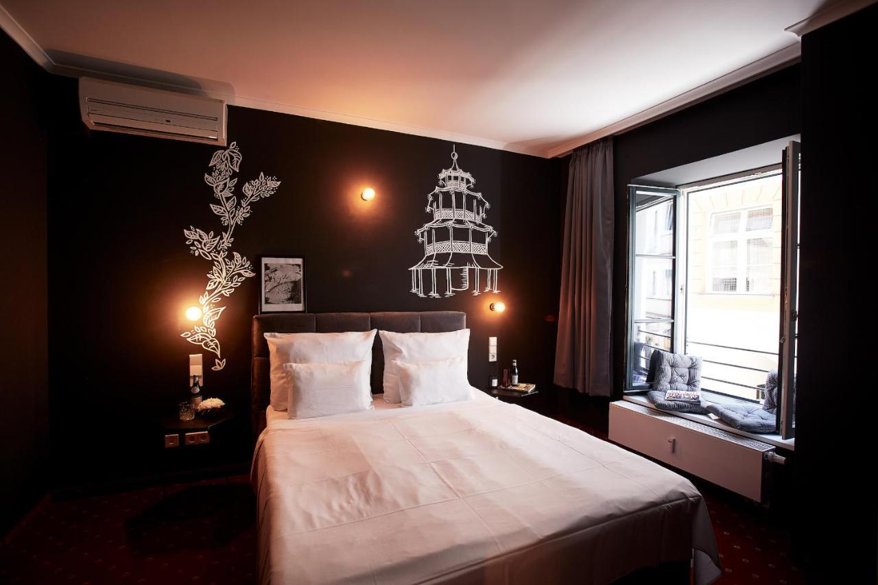 Wdrei Hotel