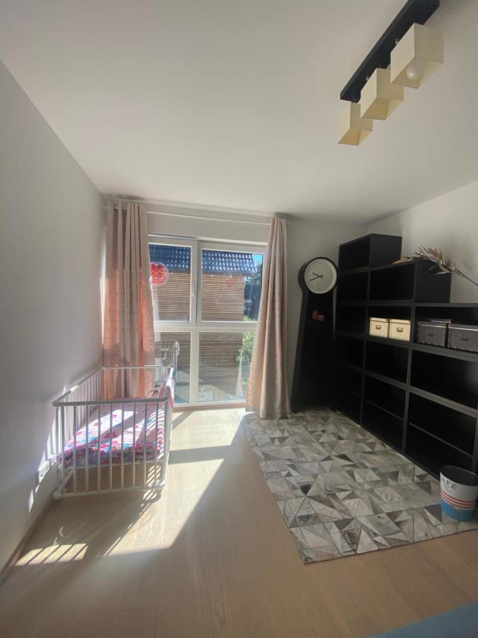 Apartment Familienfreundliche Mit 110qm In Ruhiger Und Gut Angebundener Lage *