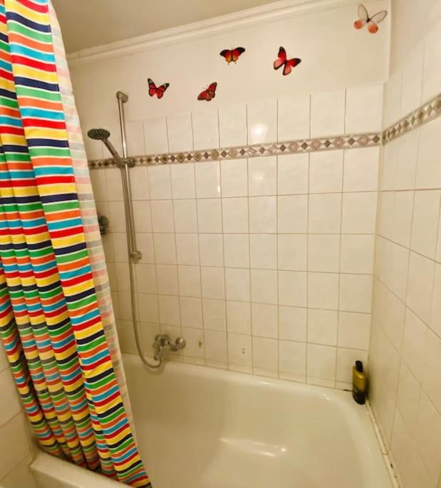 Apartamento Helle, Grosse, Zentrale Mit Balkon Munique