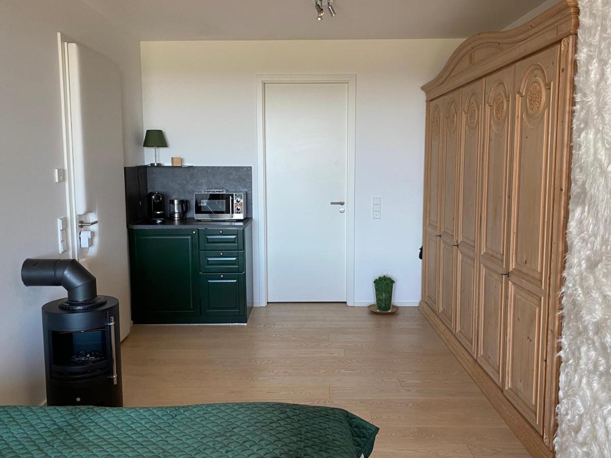 Alpen-panorama Suite: Luxurious Mountain View Retreat In Homestay *