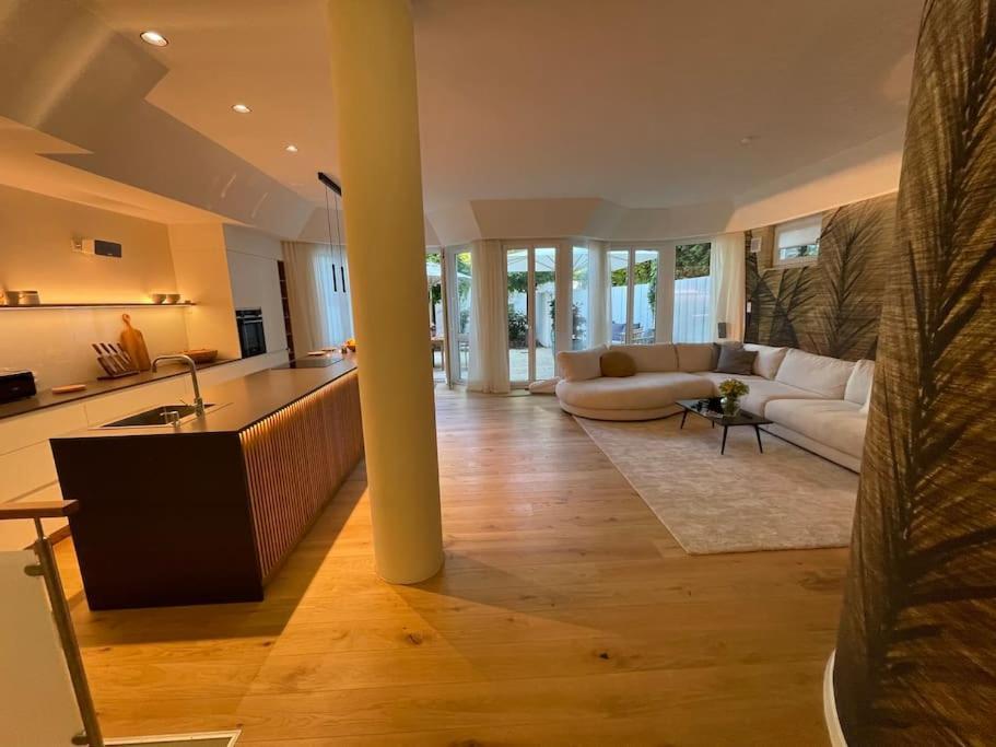 Luxurioeses Loft Mit Grosser Sonnenterrasse & Sauna Apartamento *