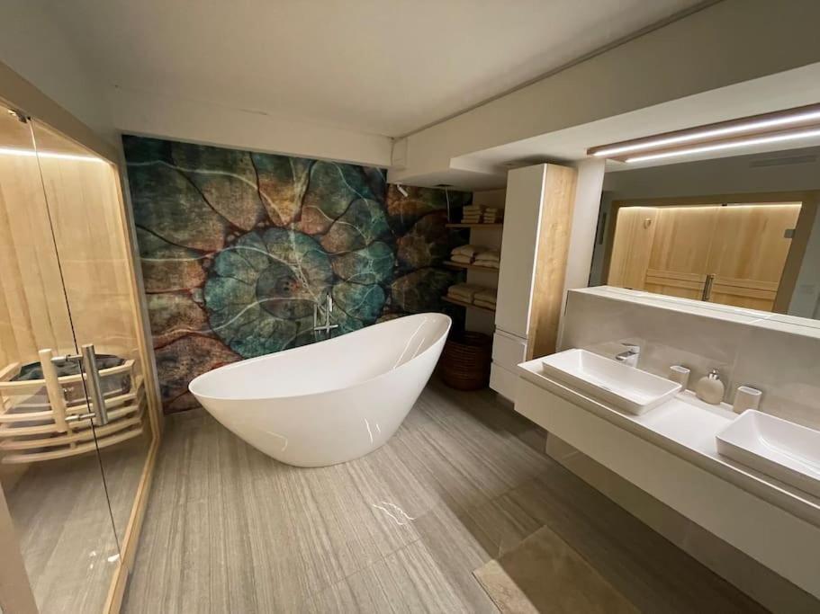 Luxurioeses Loft Mit Grosser Sonnenterrasse & Sauna Apartamento