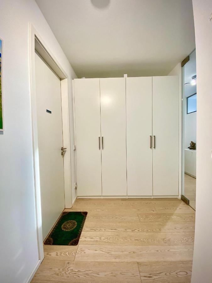 Alpen-panorama Suite: Luxurious Mountain View Retreat In *