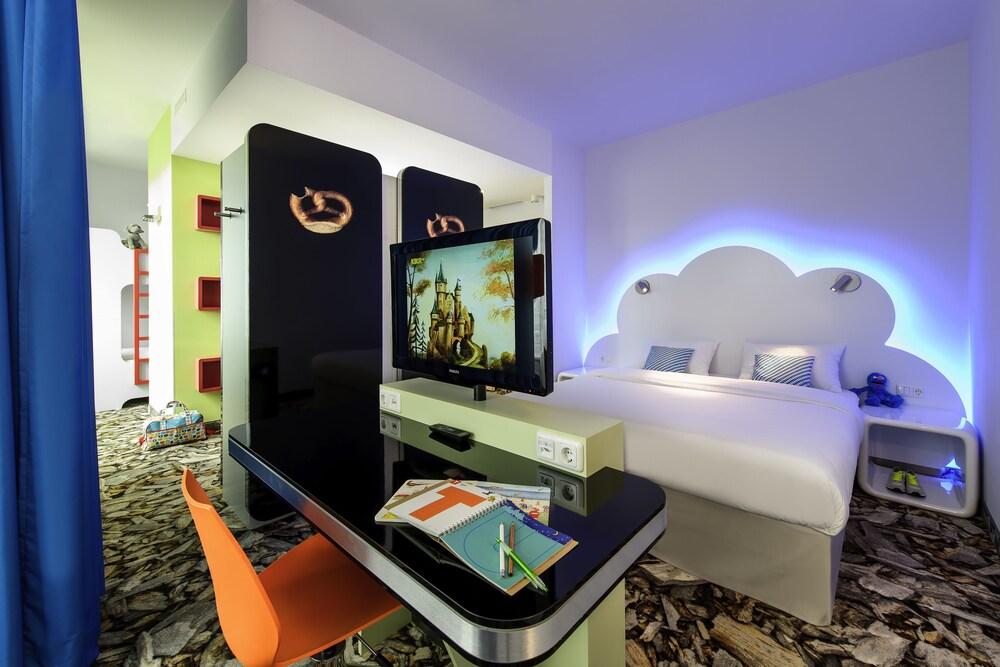 Styles Messe Hotel 3*
