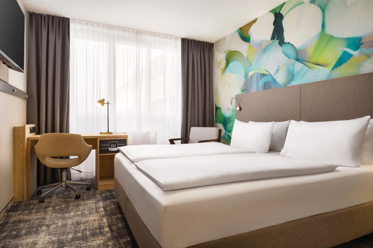 Wyndham Garden Messe 4*