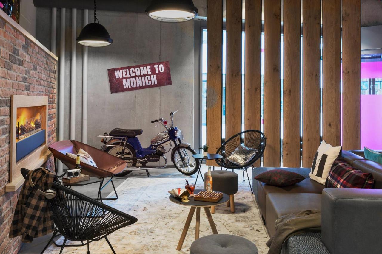 Moxy Ostbahnhof Hotel