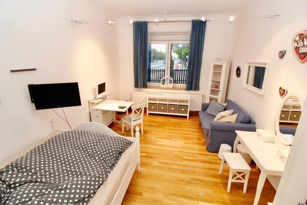 Spacious For Big Groups Oktoberfest / Bauma Apartment *