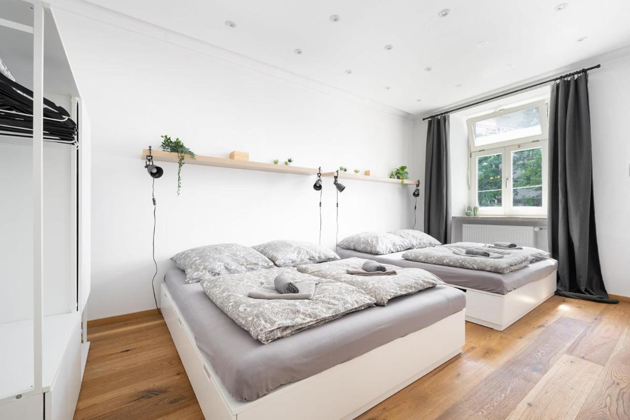 Wiesen Living - For Up To Twelve People Apartment Munich