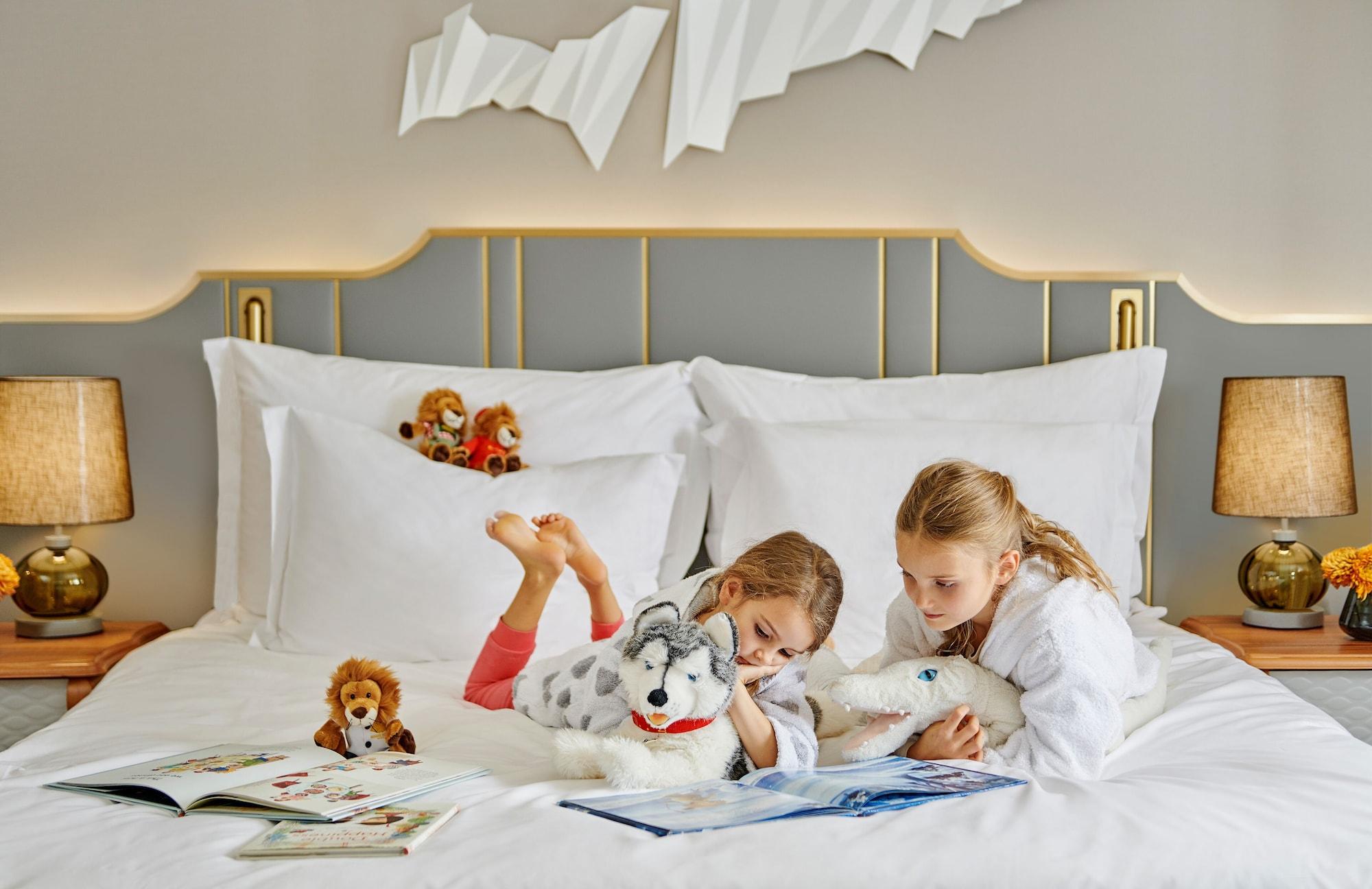 Mandarin Oriental, Hotel