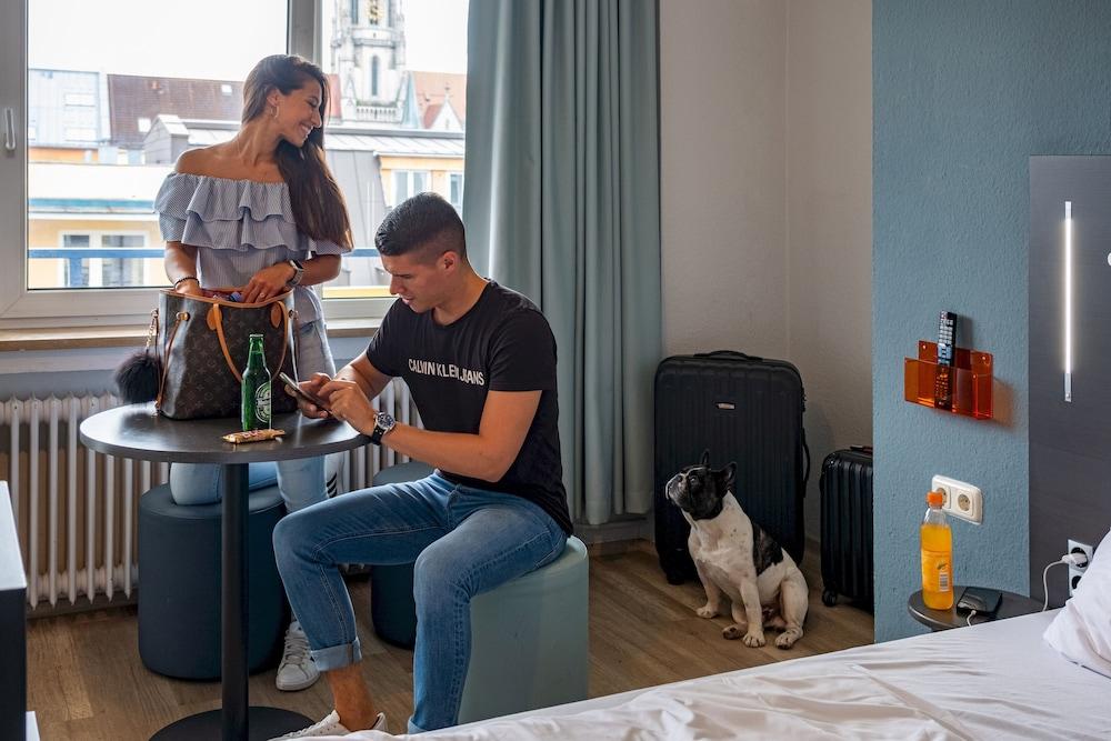 Hotel A&o Hauptbahnhof 2*
