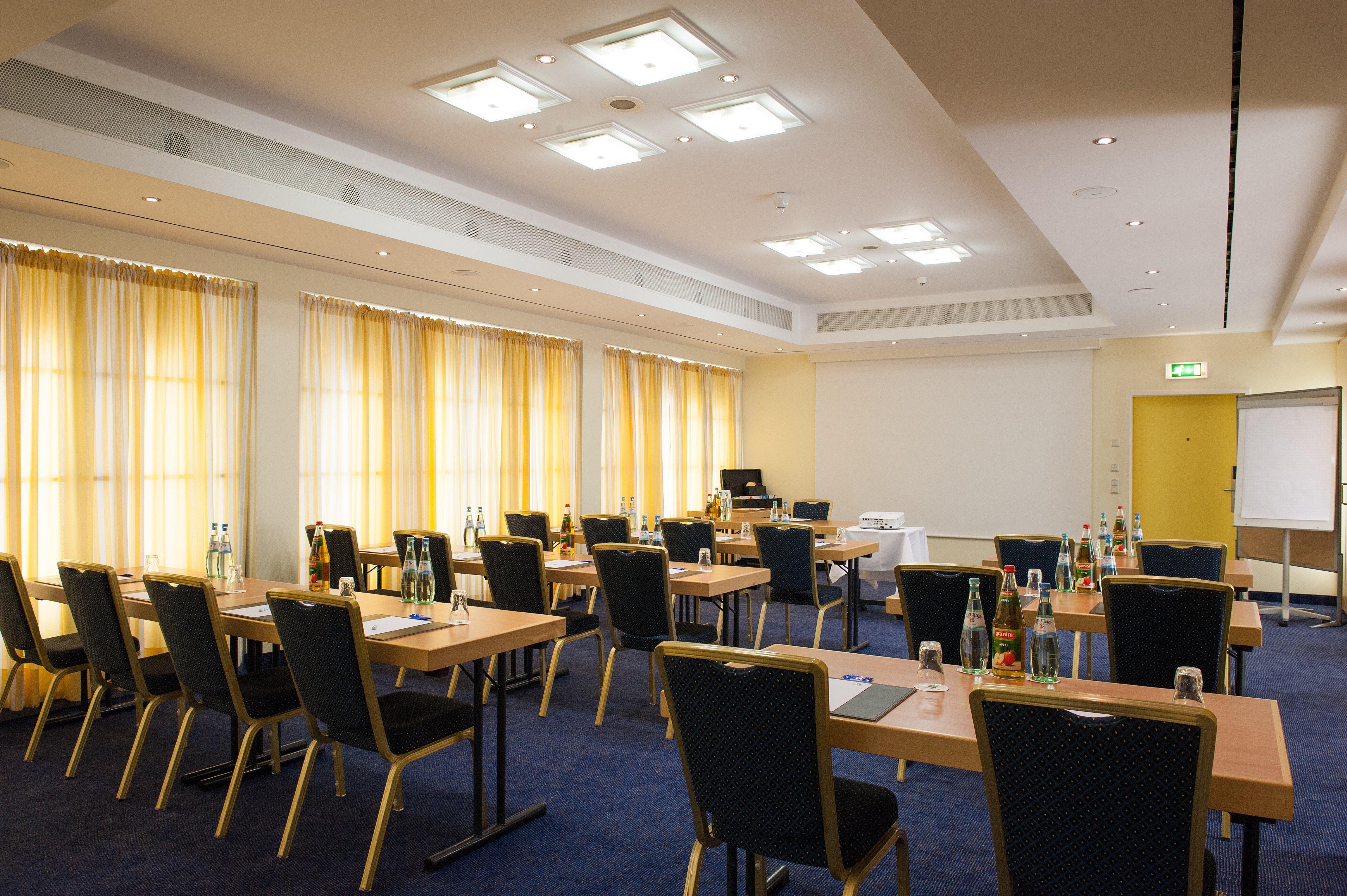 Sud, An Ihg Munich
