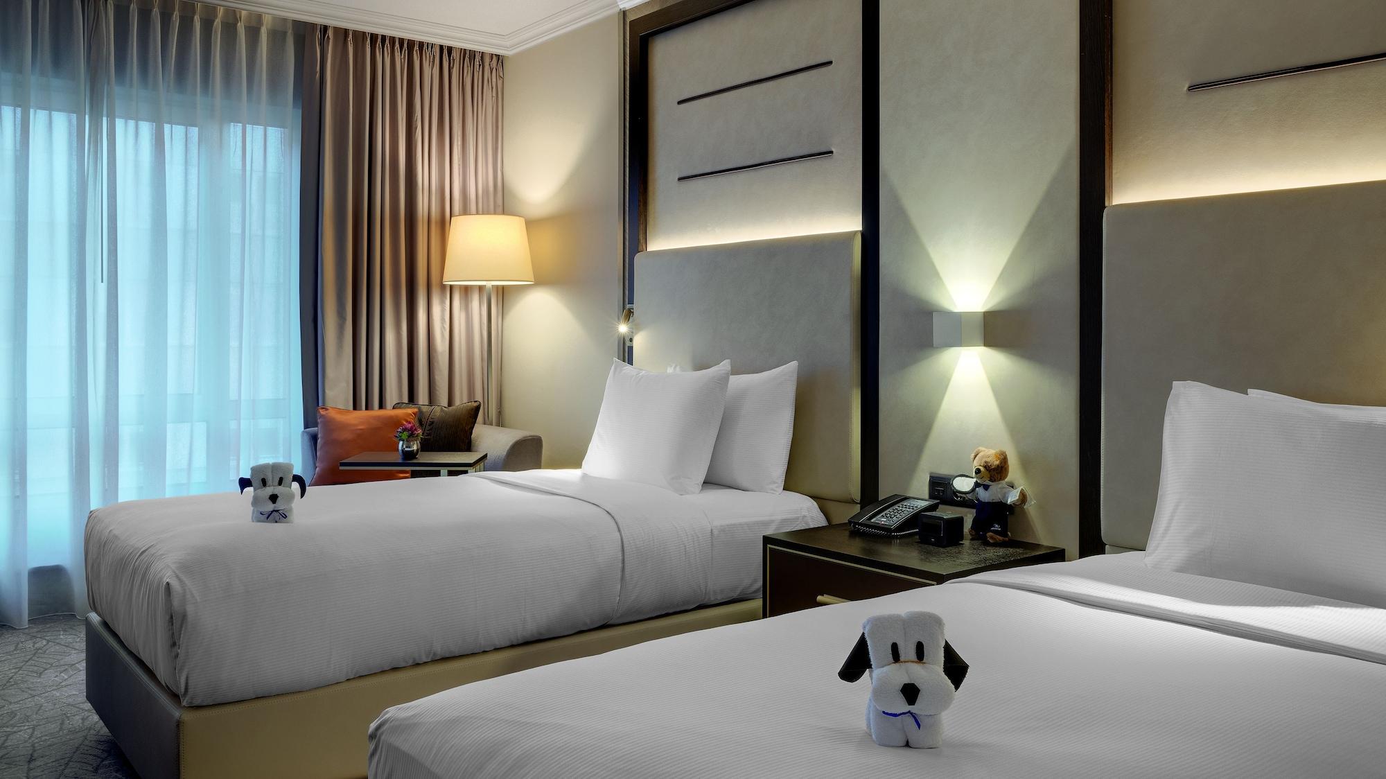 Hilton Hotel 4*