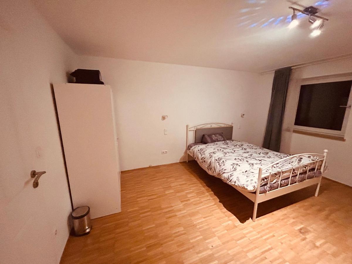 Theresienstrasse 83 Homestay Munich