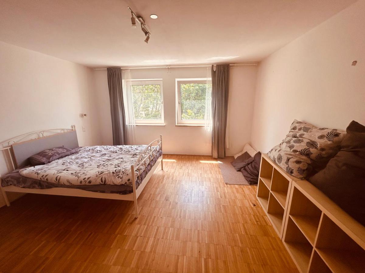 Theresienstrasse 83