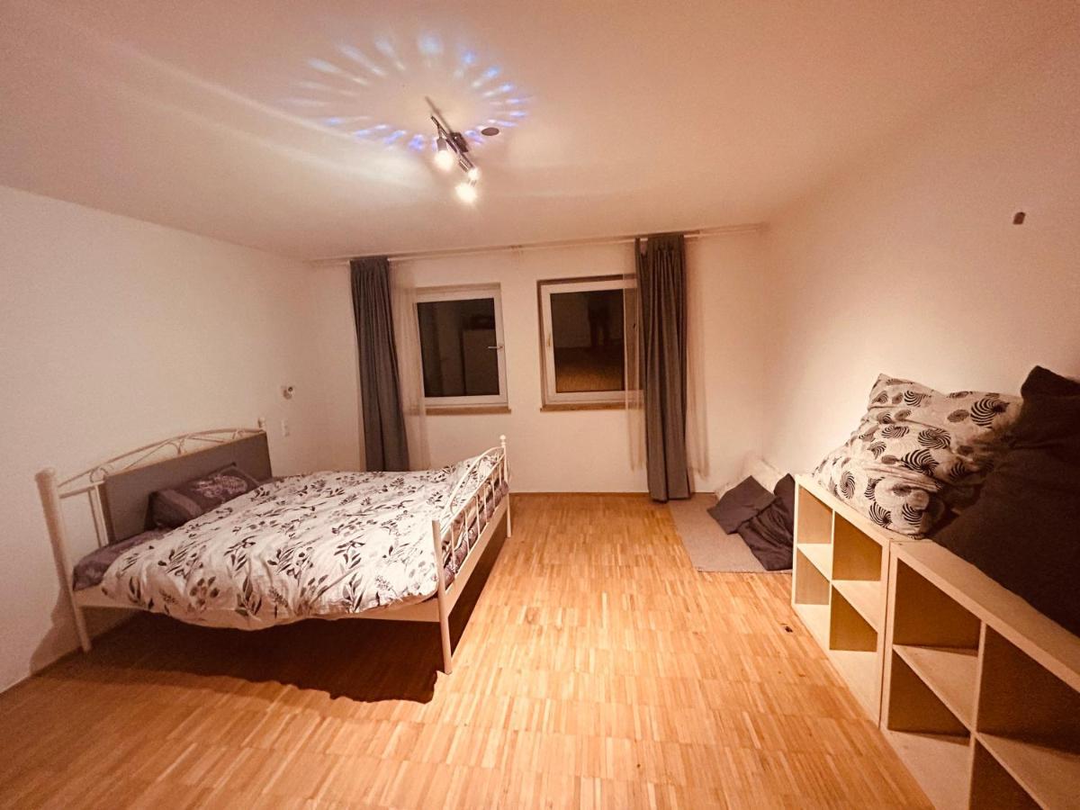 Theresienstrasse 83 Homestay