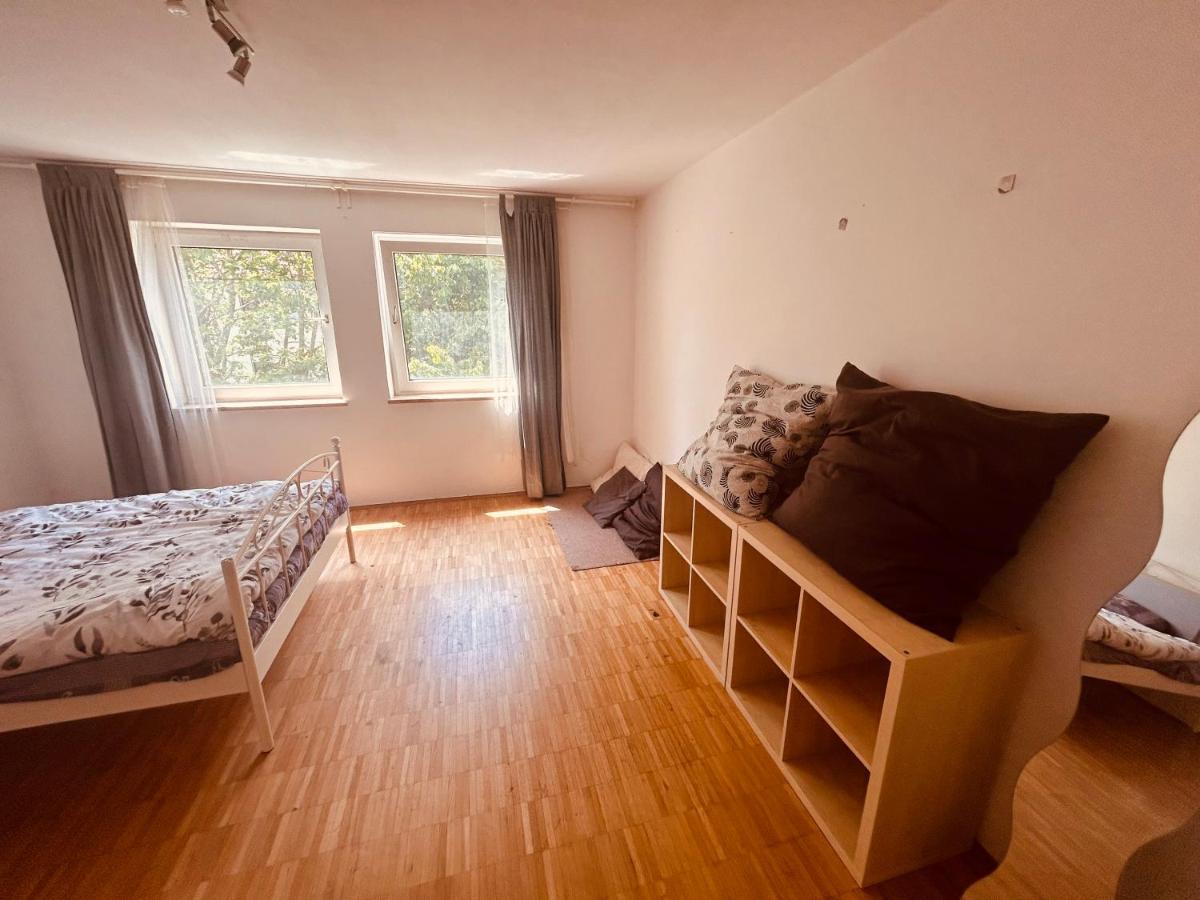 Theresienstrasse 83