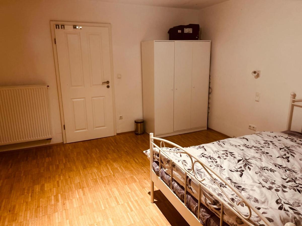 Theresienstrasse 83