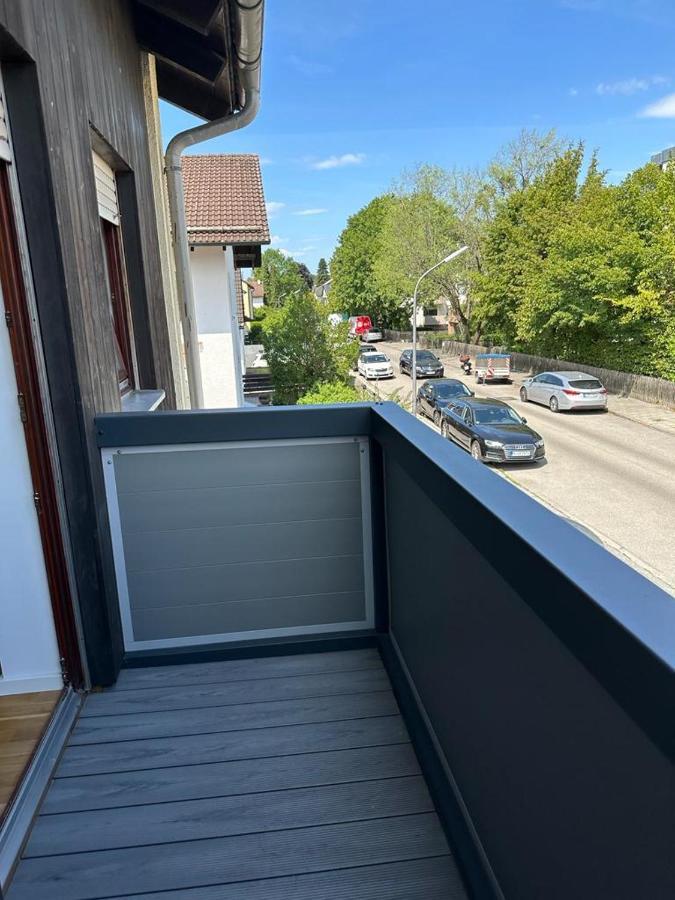 Lichtdurchflutete 90 M2 Drei Duplexwohnung In Altperlach Munich