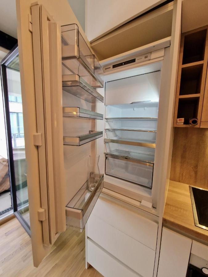 Traumhaftes Mit Balkon * Munich