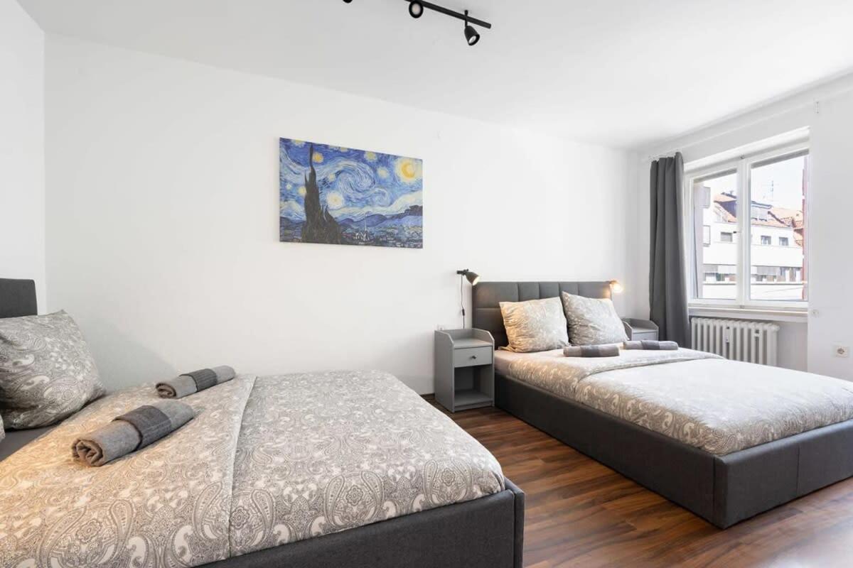 Living In Center Apartment Munich