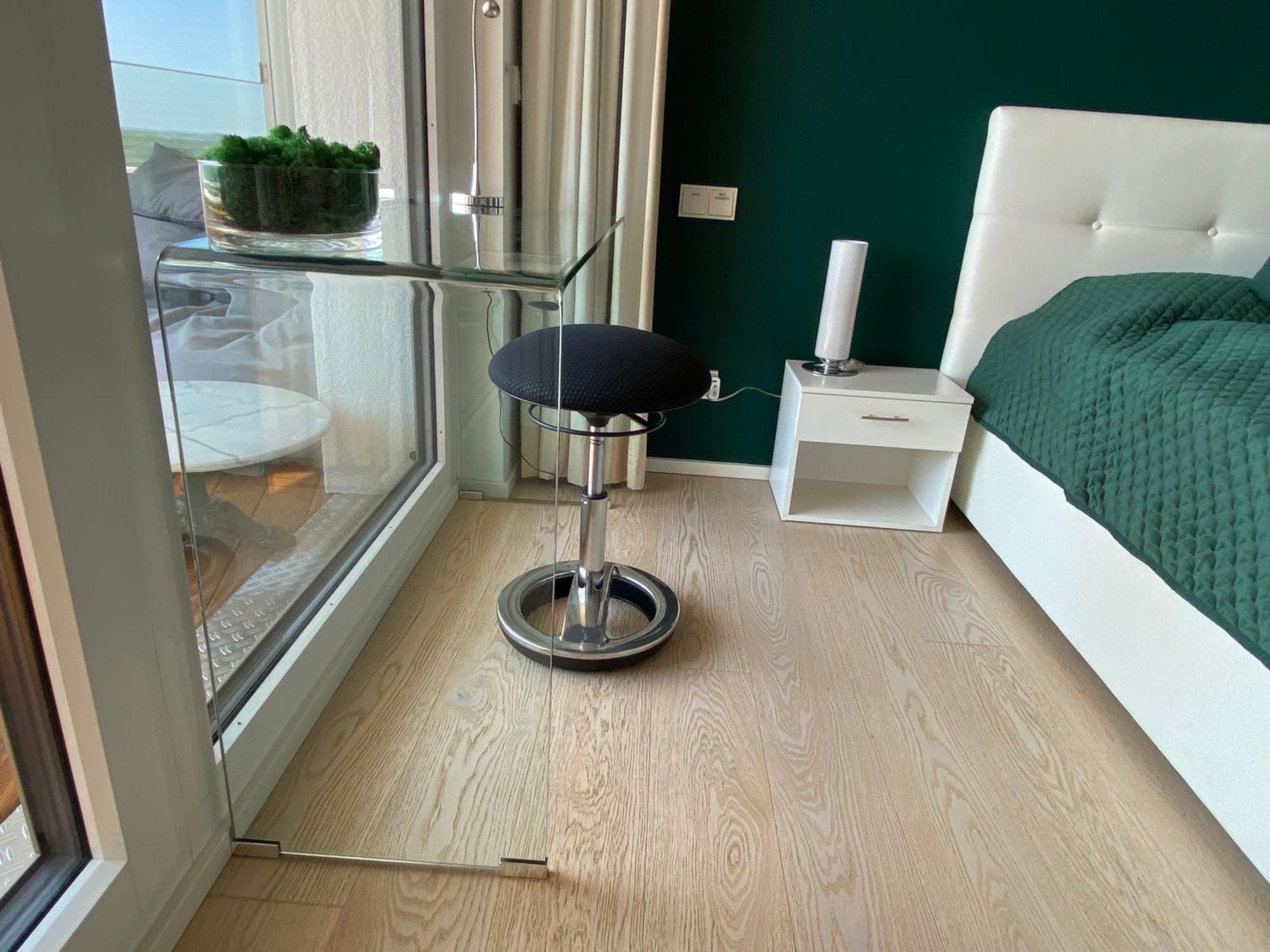 Hospedagem domiciliar Alpen-panorama Suite: Luxurious Mountain View Retreat In *