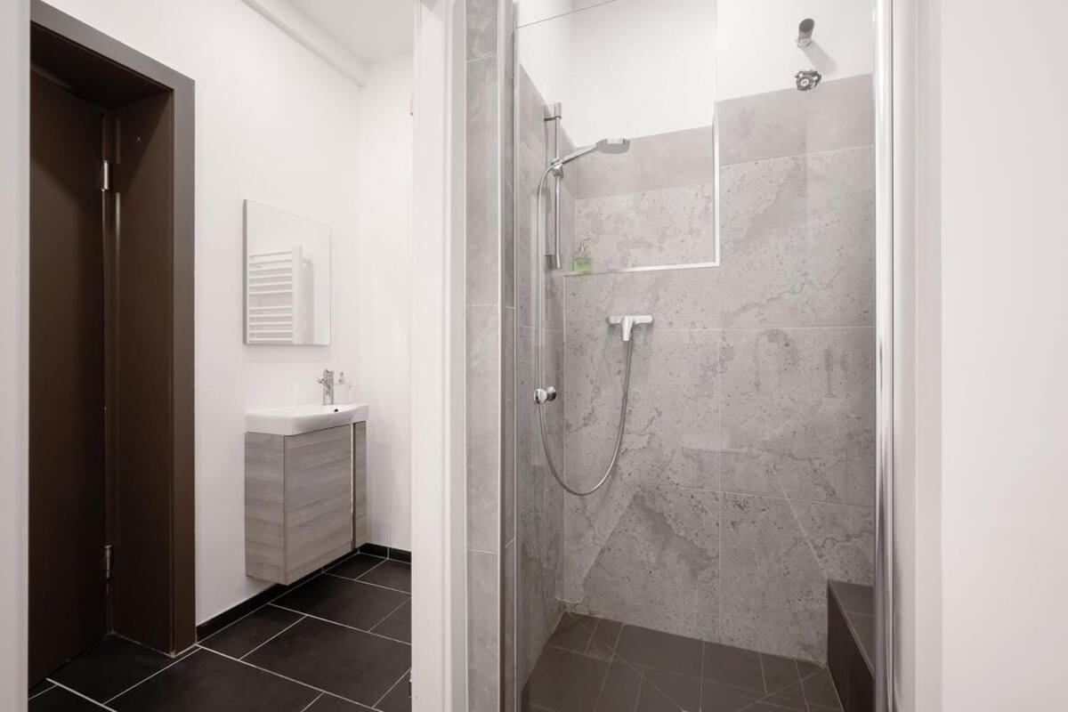 Apartamento 90m2 Fuer Bis Zu 12 Personen - Innenstadt Munique