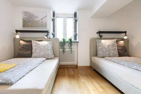 Marienplatz 2 Bedrooms Living Kitchen Apartment *