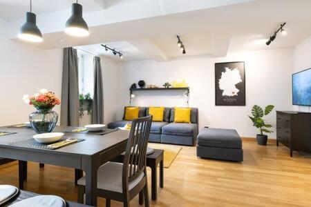 Marienplatz 2 Bedrooms Living Kitchen Apartment Munich