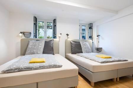 Marienplatz 2 Bedrooms Living Kitchen * Munich