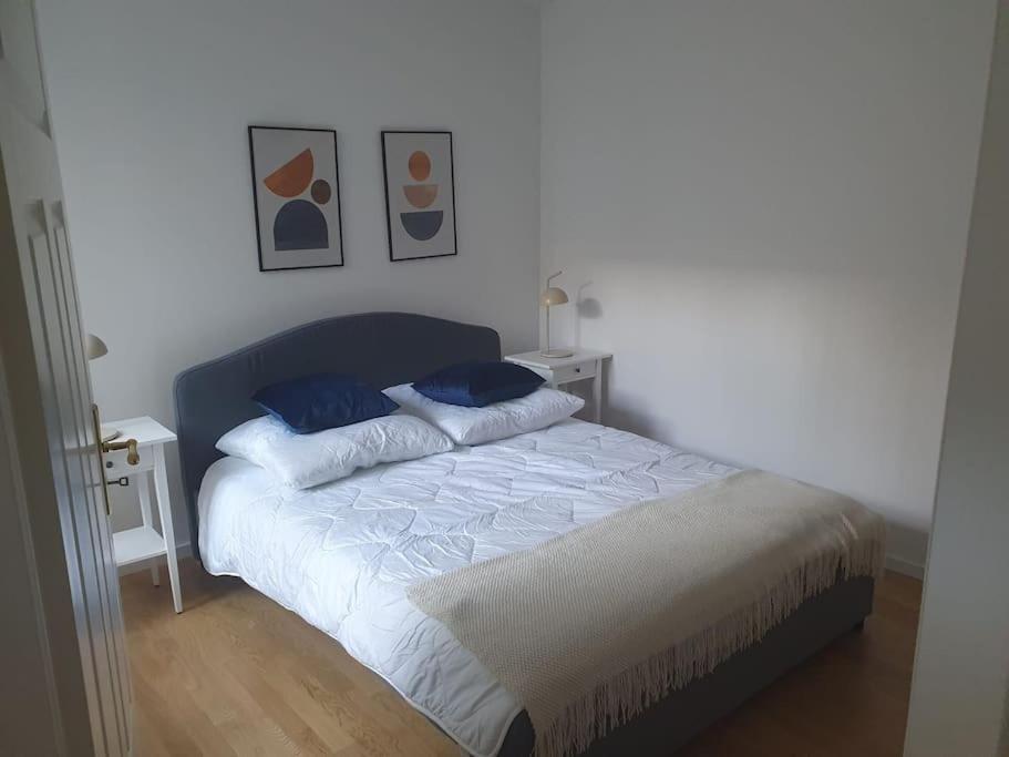 Helle 3 Souterrainwohnung In Einem Neubau-villa