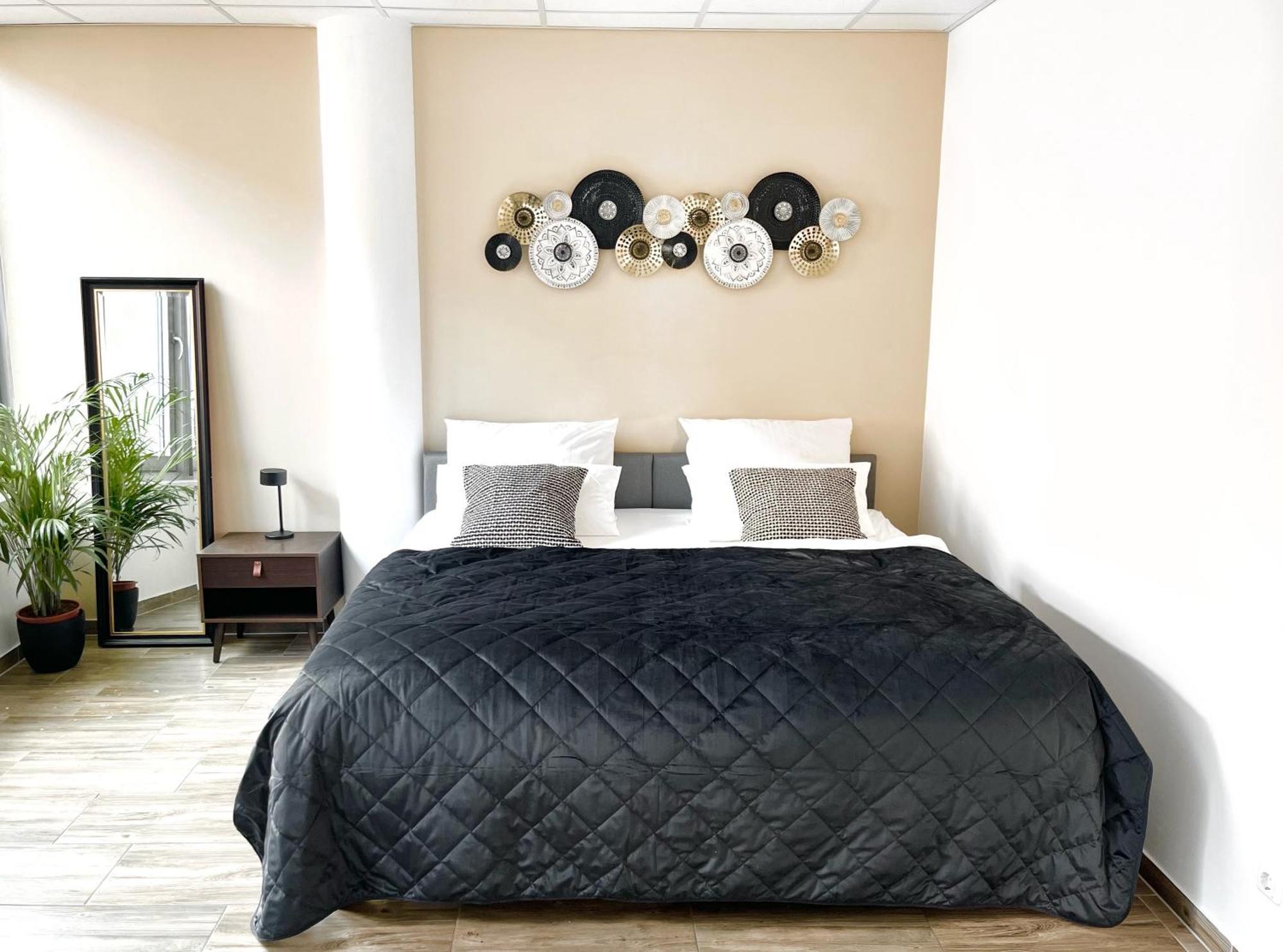 Leni Living - Riesig! Repraesentativ! Ruhig! Apartamento