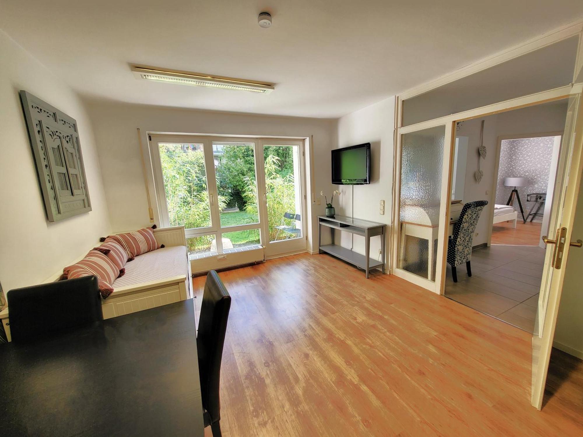 Apartment + :-) Be In + :-) Be In *