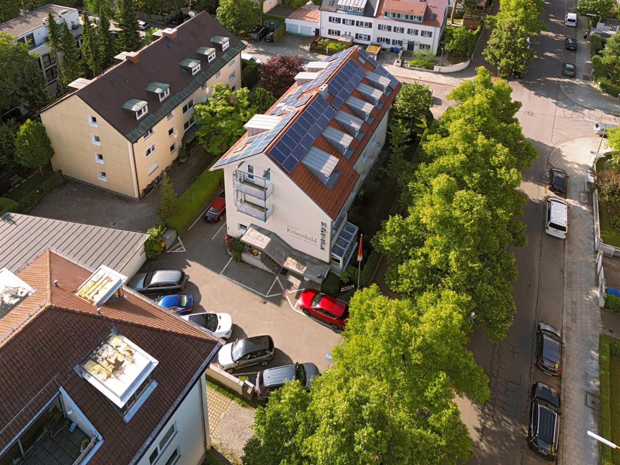 Kriemhild Am Hirschgarten Hotel 3*