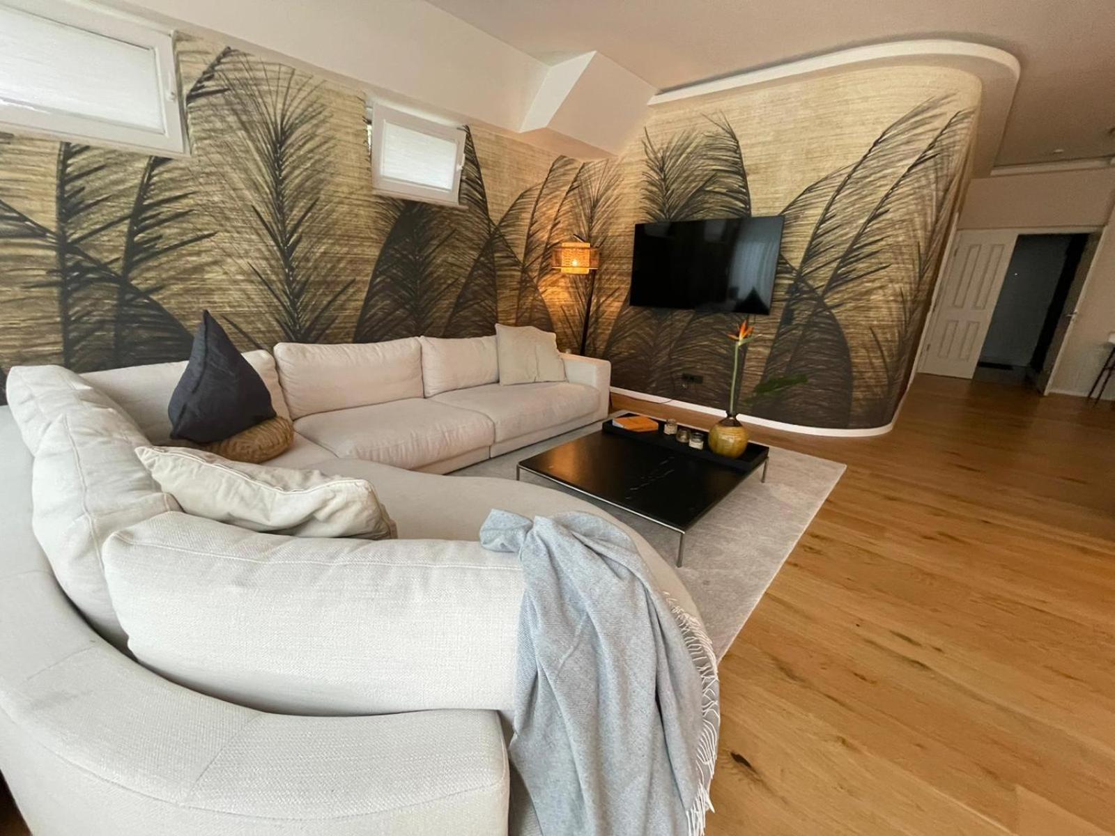 Luxurioeses Loft Mit Grosser Sonnenterrasse & Sauna Apartamento
