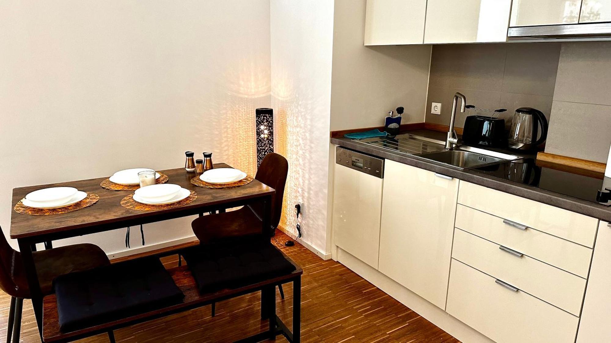 Beefree Connect-metro-shops-freeparking Apartment