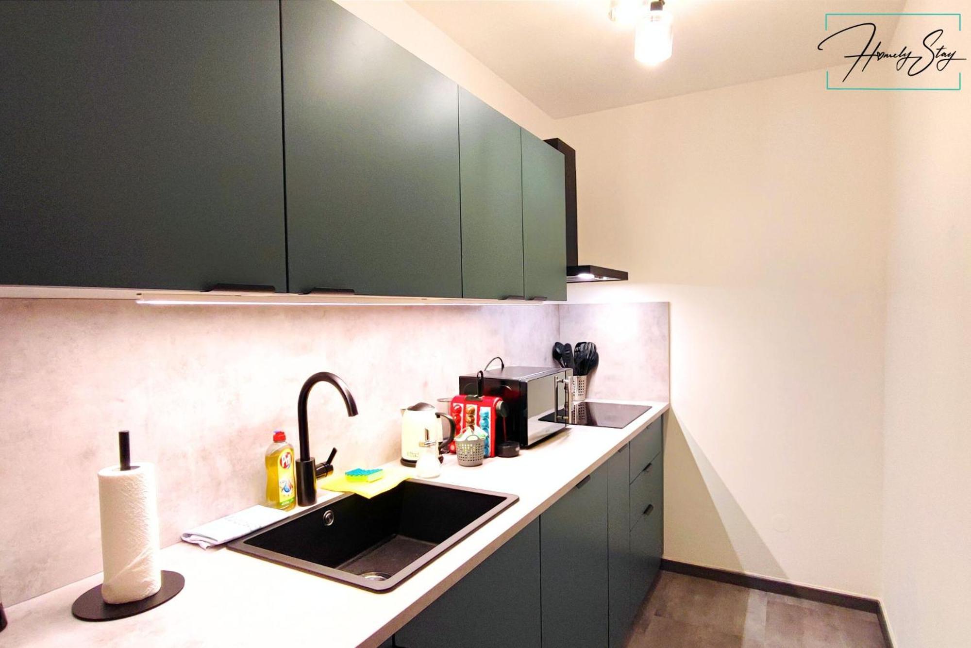 Homely Serenity Greens - Stylisch Studio-apartment With Kitchen - 10 Min To Station, Pet Friendly