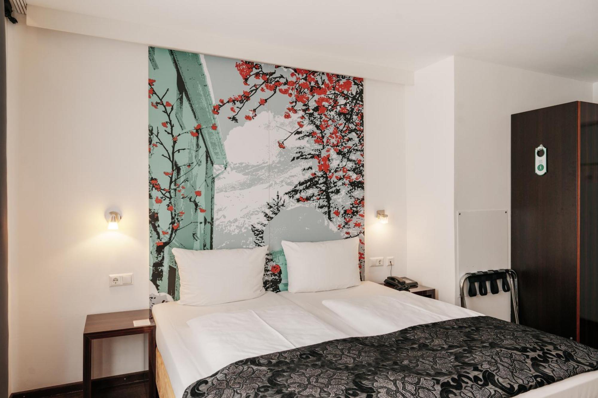 Helvetia Center 3* Munique